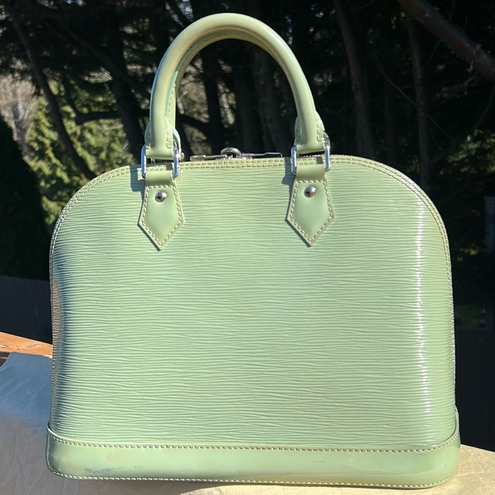 RARE Louis Vuitton Amande Green Electric Epi Leather Alma - Picture 5 of 11
